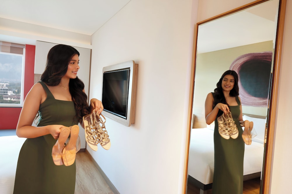 Ibis Mumbai BKC 7/75