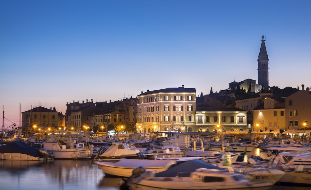 Adriatic Hotel 43/50