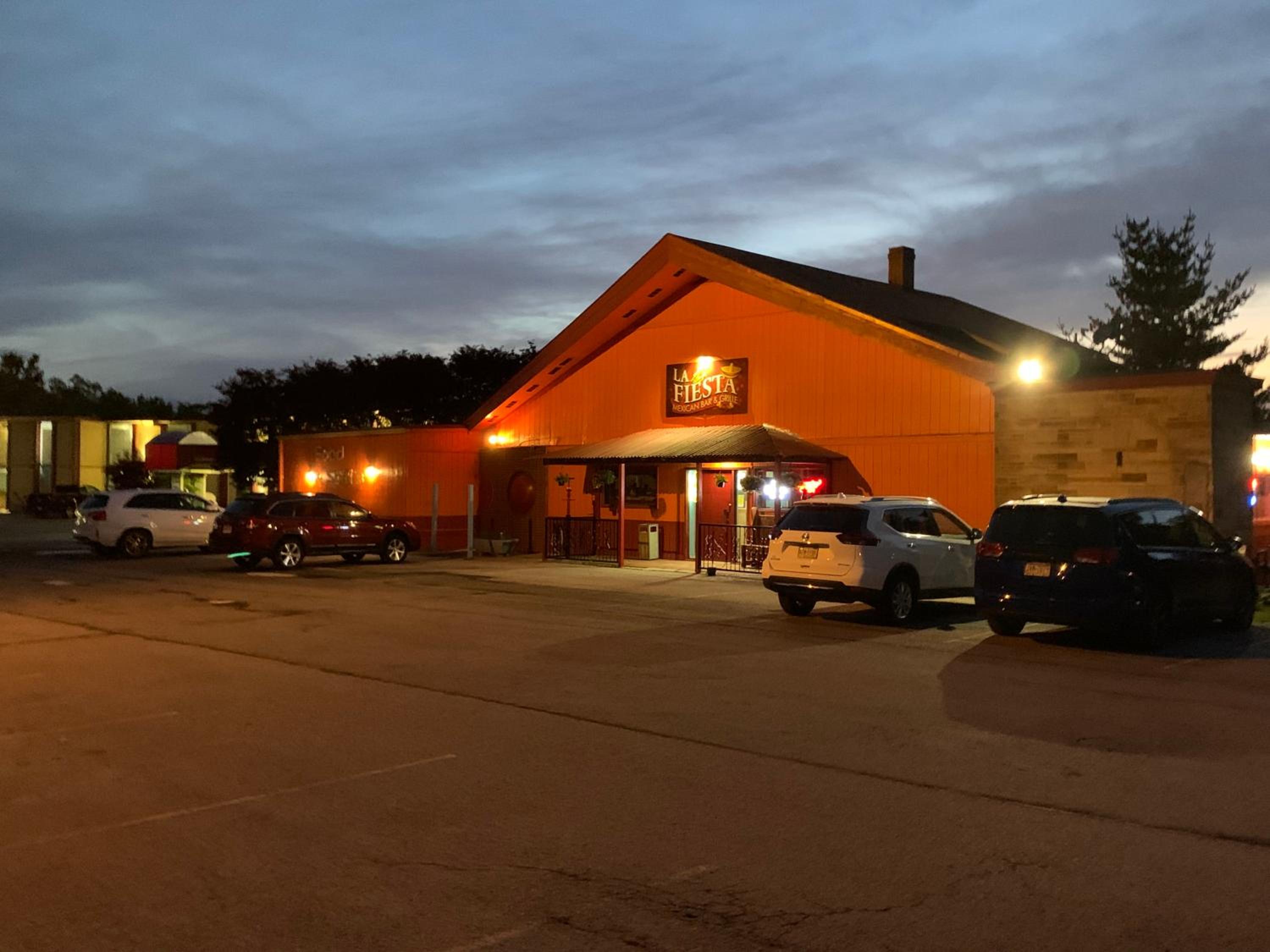 Red Carpet Inn & Suites 4/50