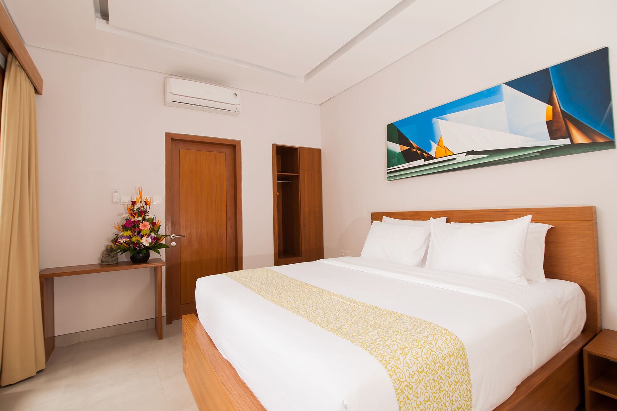فيلا بسريرين مزدوجين بـ5 غرف نوم، Apple Villa & Suite Seminyak 4/9