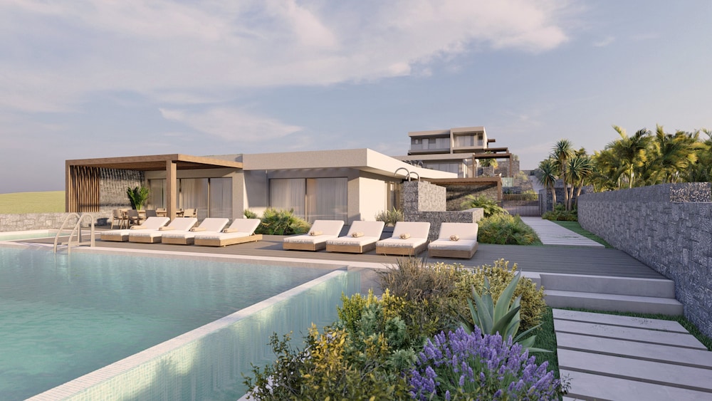 Wellness, Infinity, Villa, 3 King Beds, Sea Front, Sofa