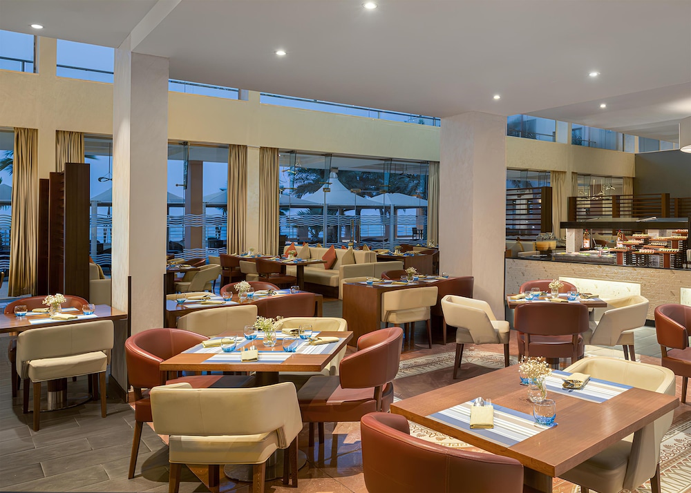 RADISSON BLU HOTEL, SOHAR 55/72