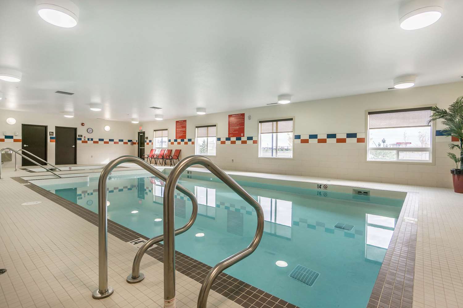 Comfort Inn & Suites Edmonton International Airport 13/28