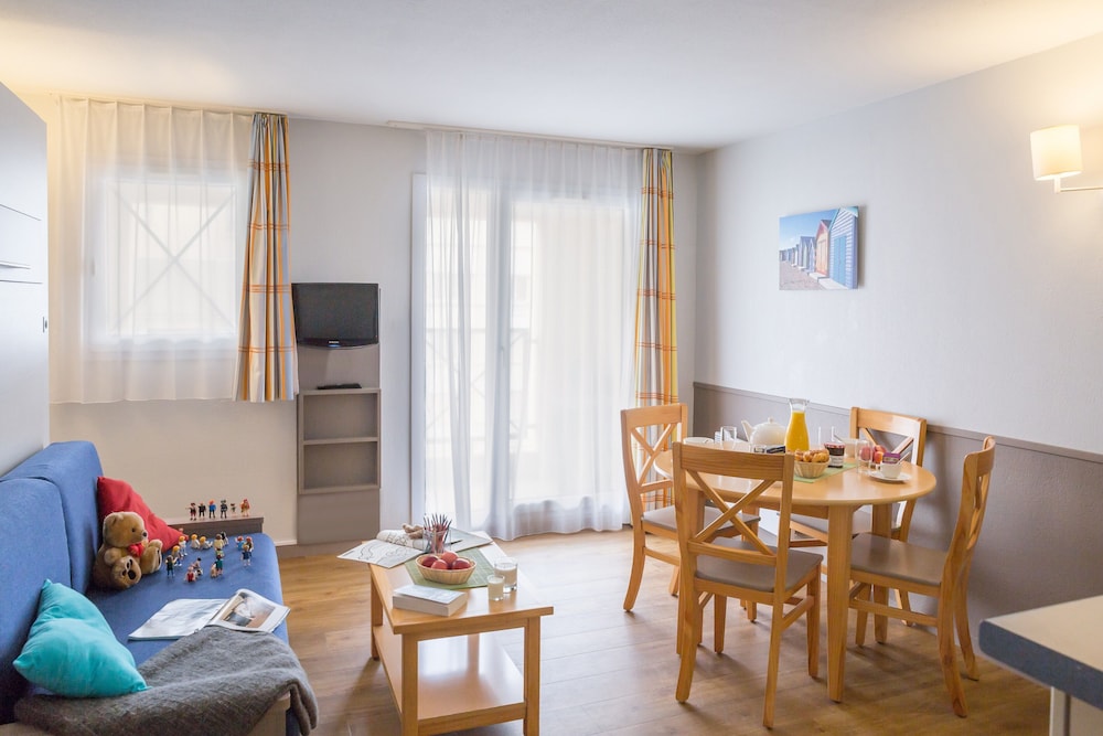 PIERRE & VACANCES RESIDENCE LA BAIE DES SABLES 27/50