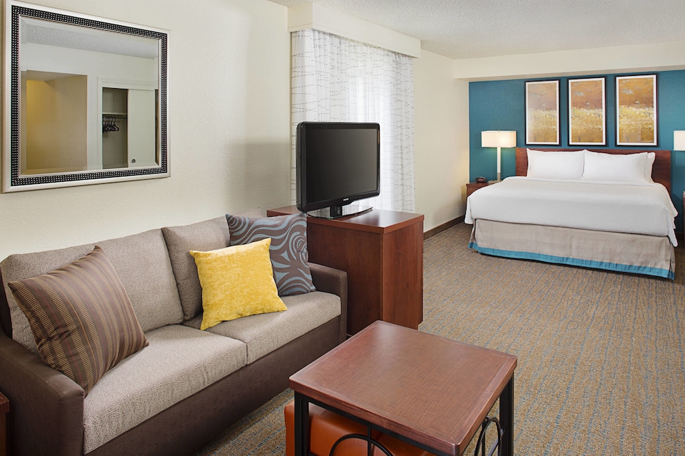 Residence Inn by Marriott Sacramento Cal Expo 53/68