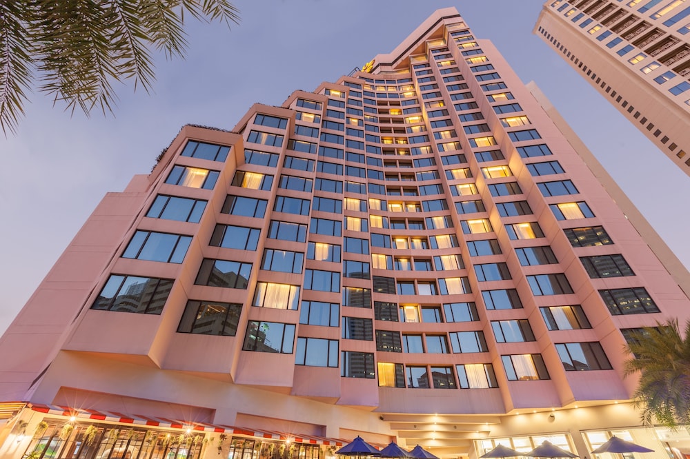 Rembrandt Hotel Bangkok (Sukhumvit Soi 18) 12/84