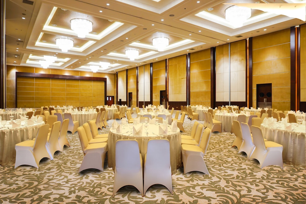 Swiss-Belhotel Serpong 30/37
