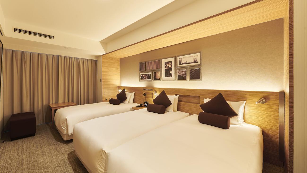 Superior, Twin Beds, 3 Beds, Cross Floor