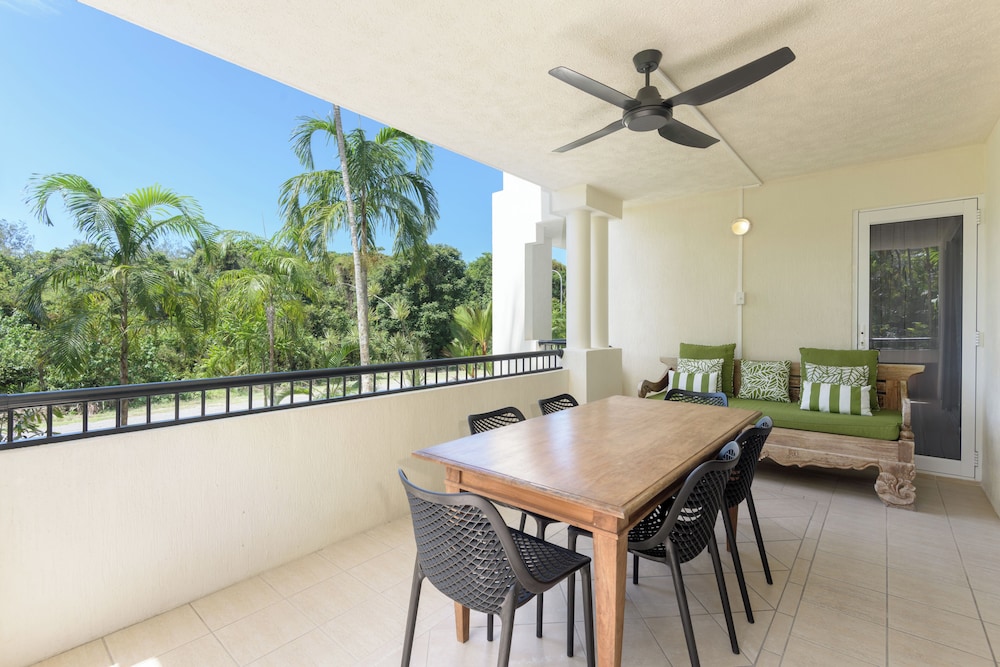 Mandalay Luxury Beachfront Apartments 50/59