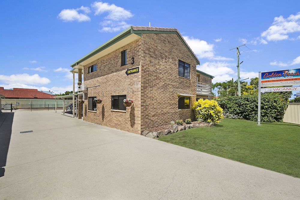 Golden Beach Motor Inn 8/45