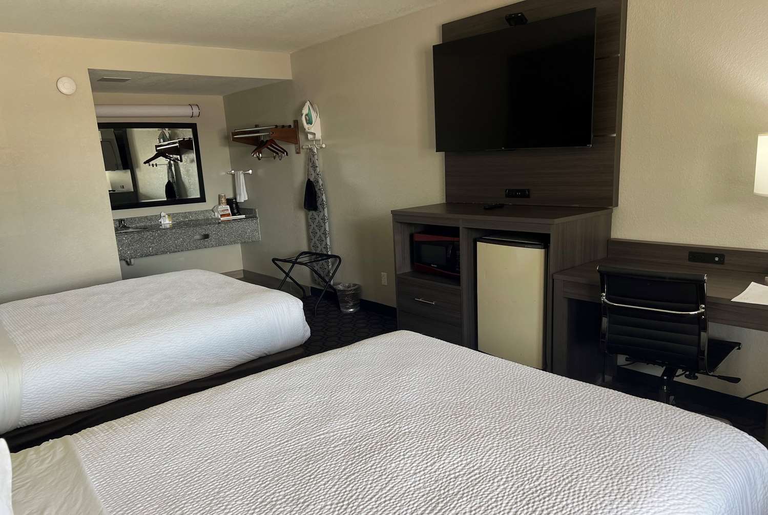 Days Inn by Wyndham Wagoner 9/20