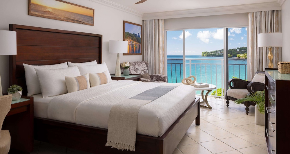1 Bedroom, Honeymoon, Emerald, King Bed, Ocean View