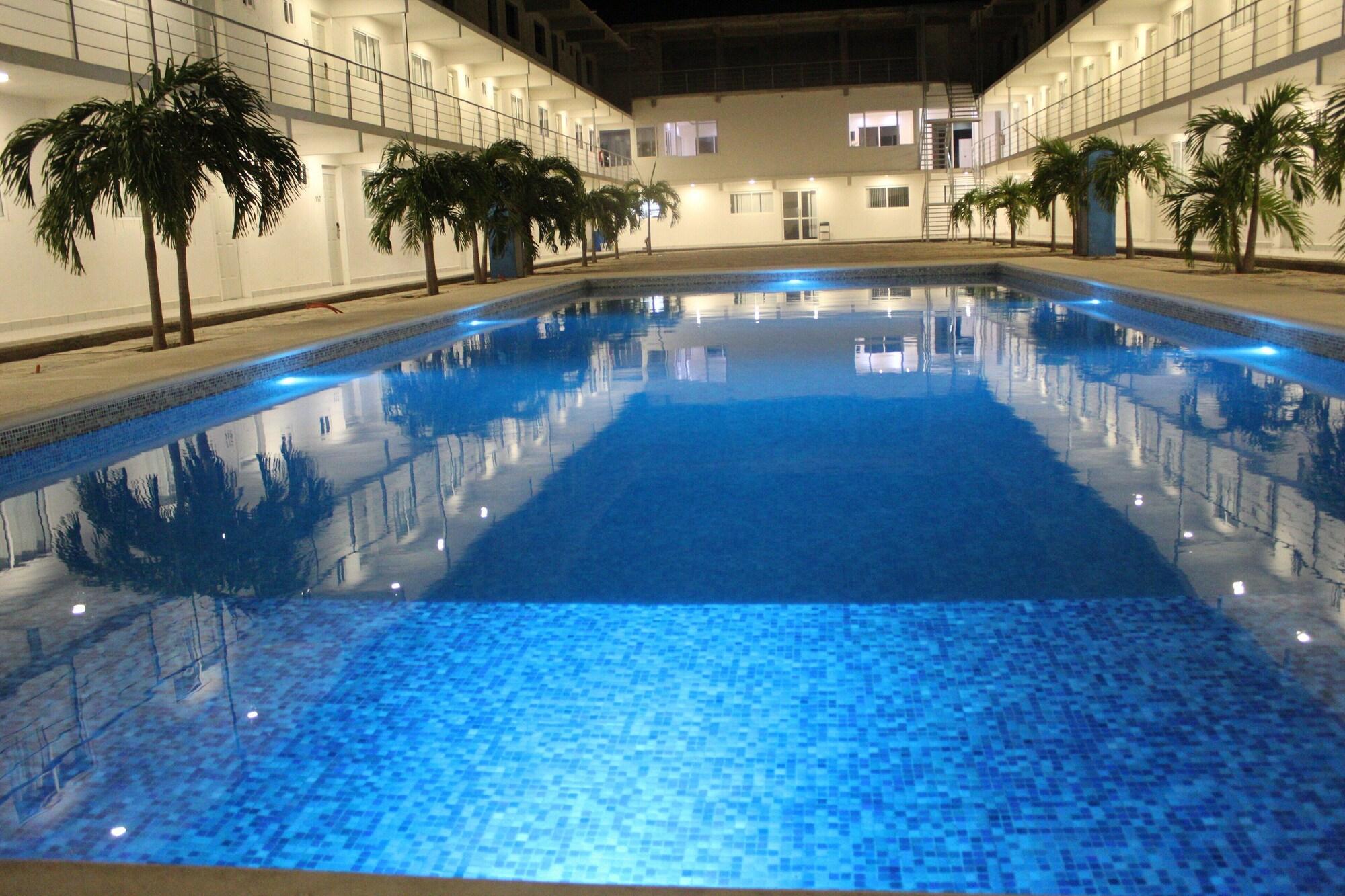 Hotel Santa Cruz Juchitan 24/32