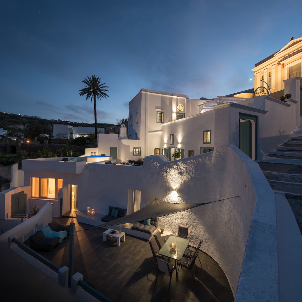 Four Seasons Mansion 37/50