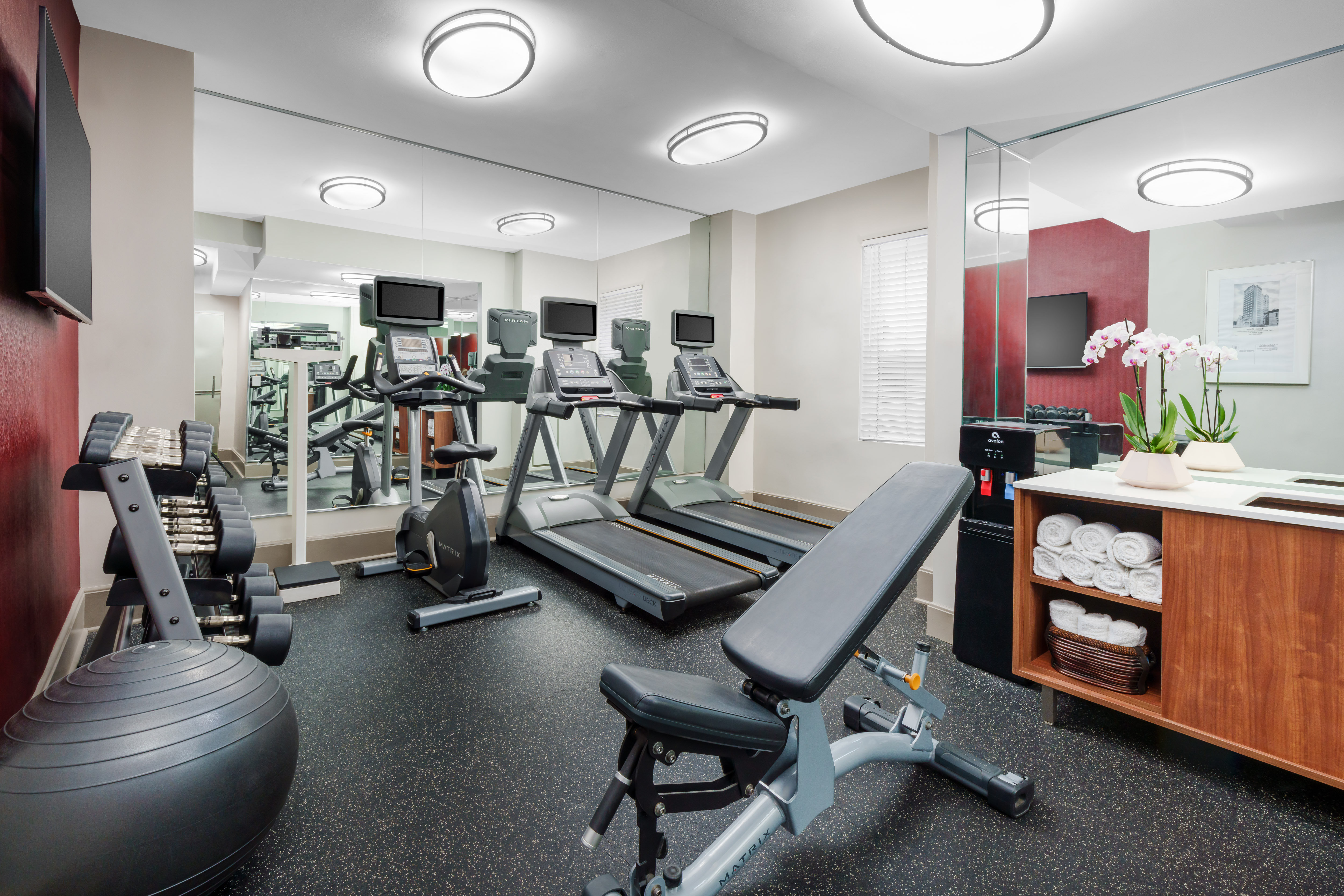 Holiday Inn Express Chicago - Magnificent Mile 30/37