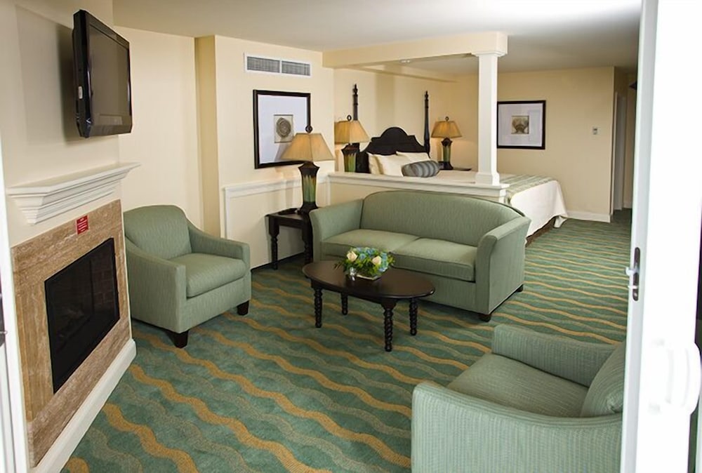 Anchorage Inn and Resort 26/50