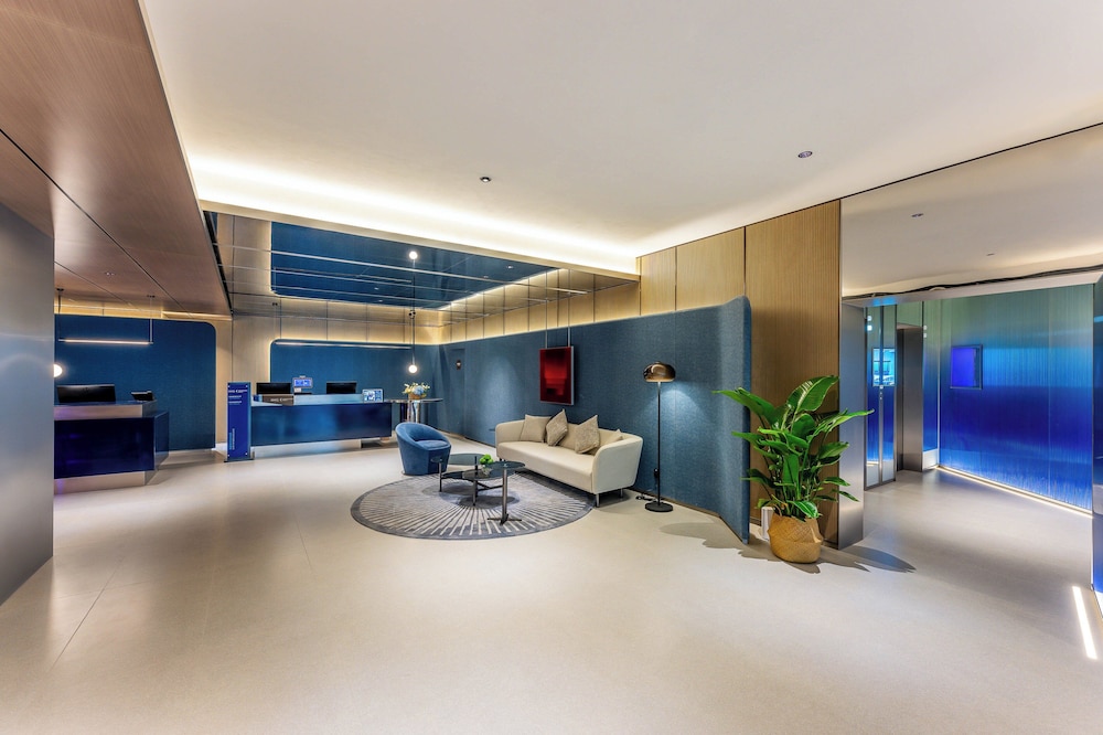 Holiday Inn Express Shanghai Jing'an Temple 26/50