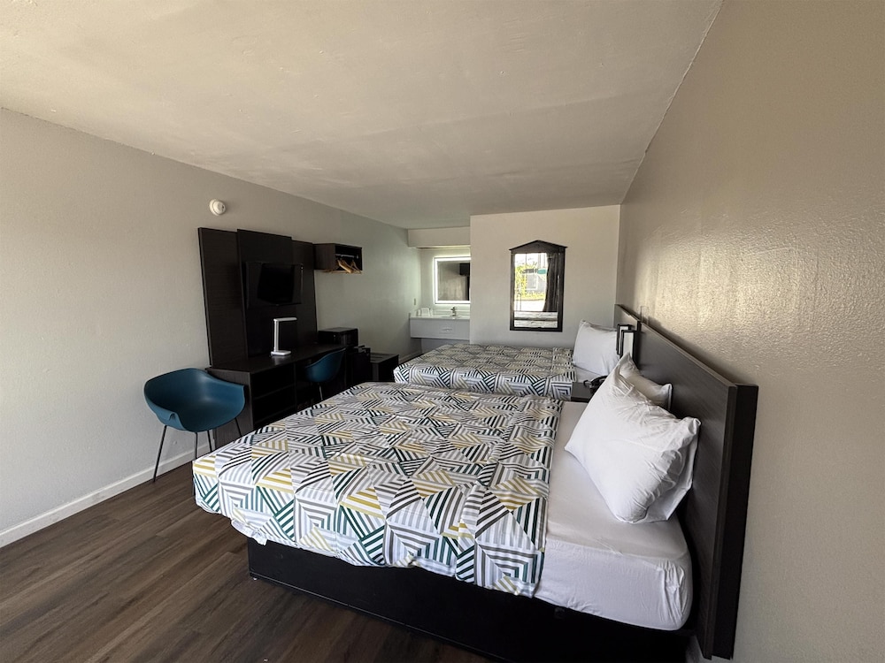Motel6 Conway, SC 20/40