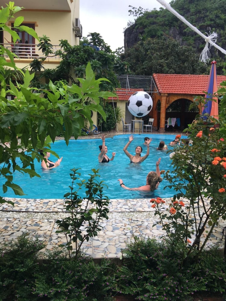 Tuan Ngoc Hotel 63/72