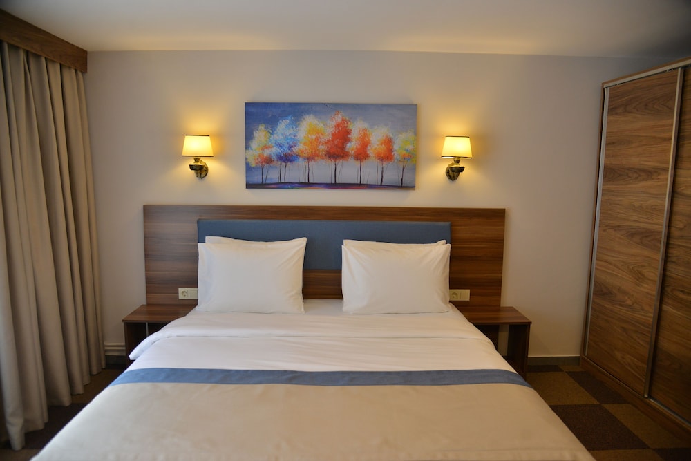 Feel & Live Hotel - Villas - Restaurant 10/50