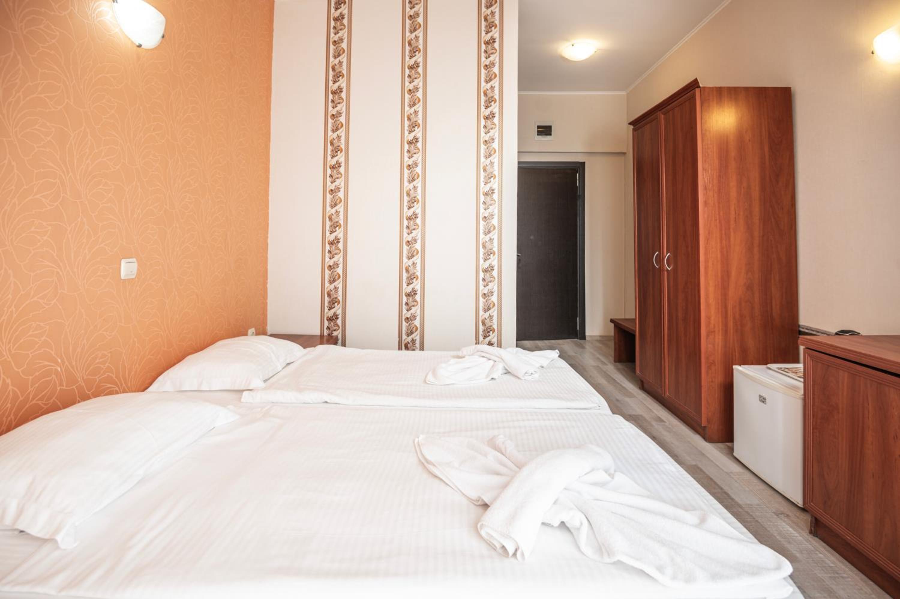Economy, Double or Twin Bed, LOTOS HOTEL 3/6
