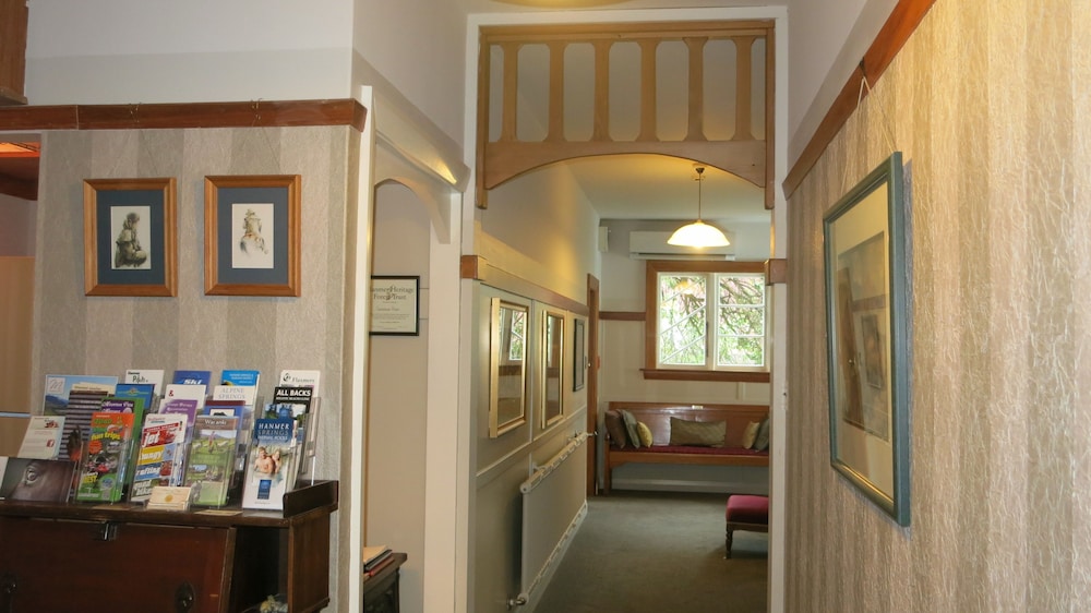 Cheltenham House 6/50