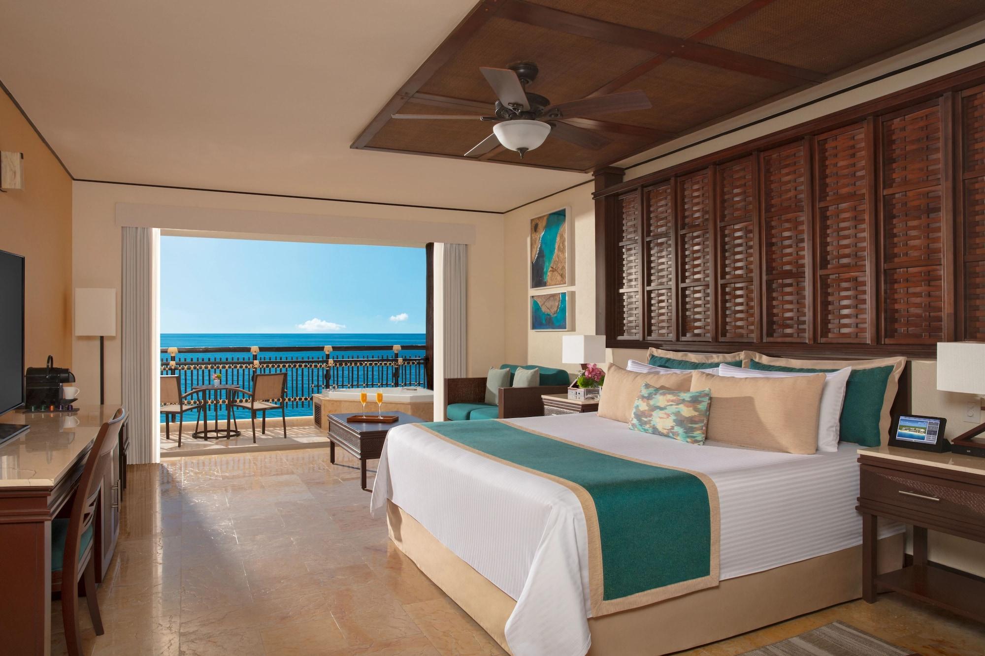Honeymoon, Preferred Club, Suite, Ocean Front