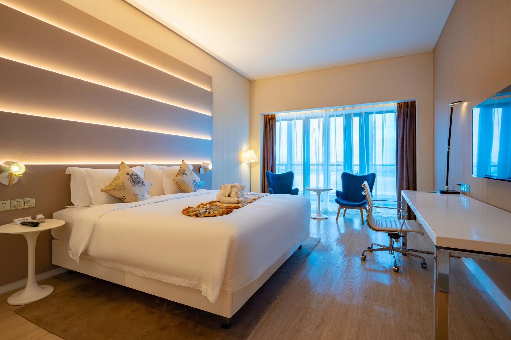 City, Double Bed