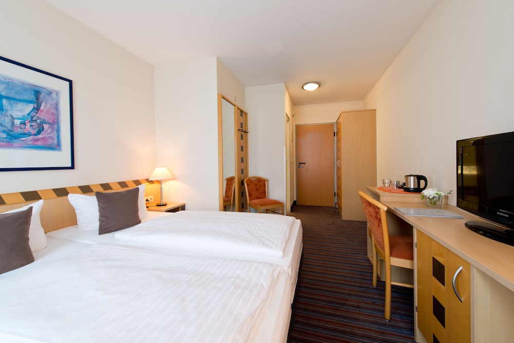 غرفة بزنس بسريرين منفصلين، ACHAT Hotel Dresden Elbufer 4/10