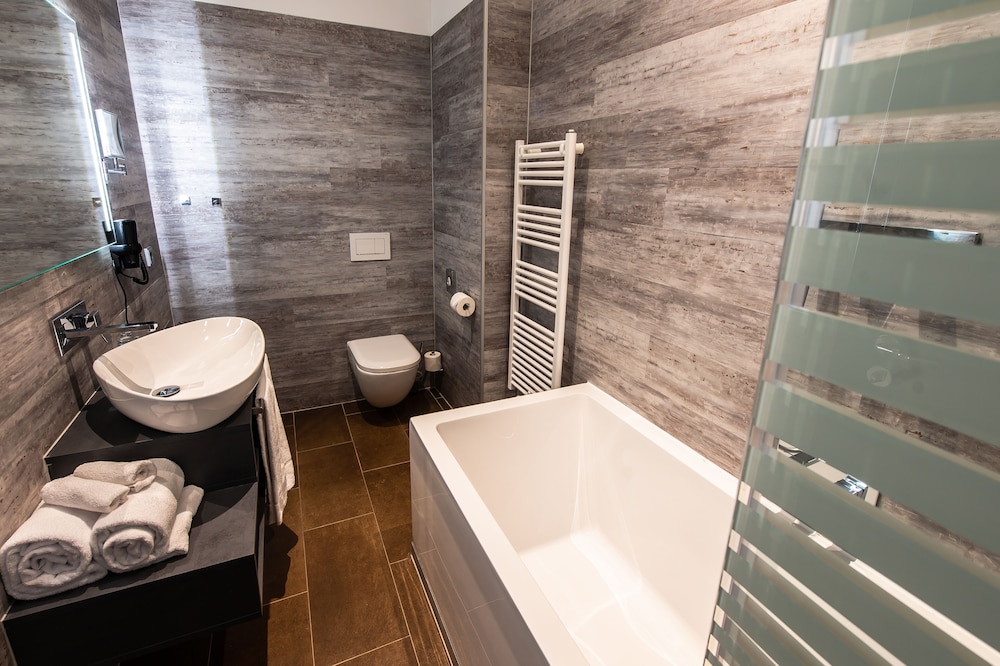 premium by GS Hotel 46/50