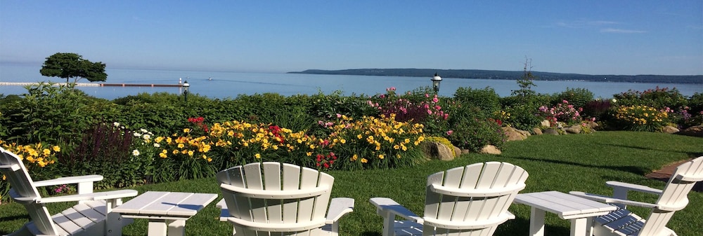 Stafford s Bay View Inn 44/50