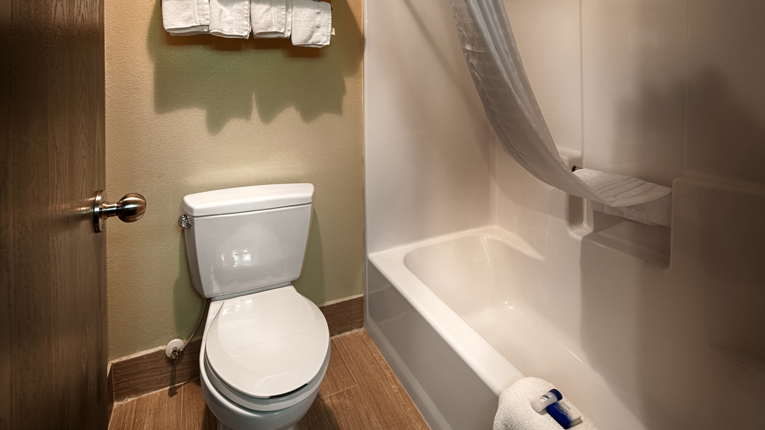 جناح بسرير كينج، Best Western Mt. Vernon Inn 2/2