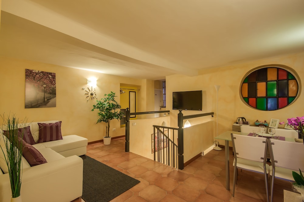 Rome King Suite 51/69