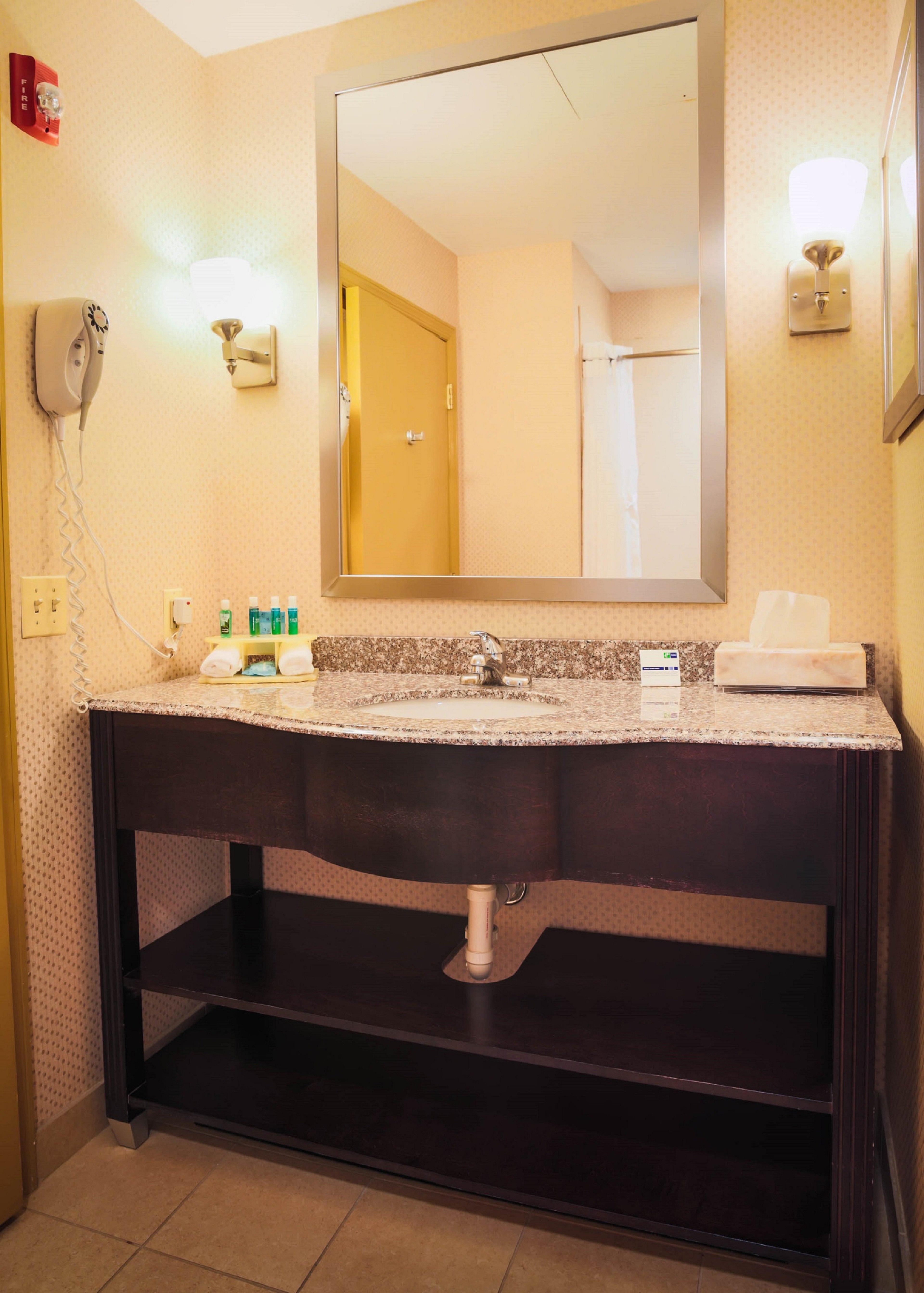 Baltimore Downtown Hotel 55/55