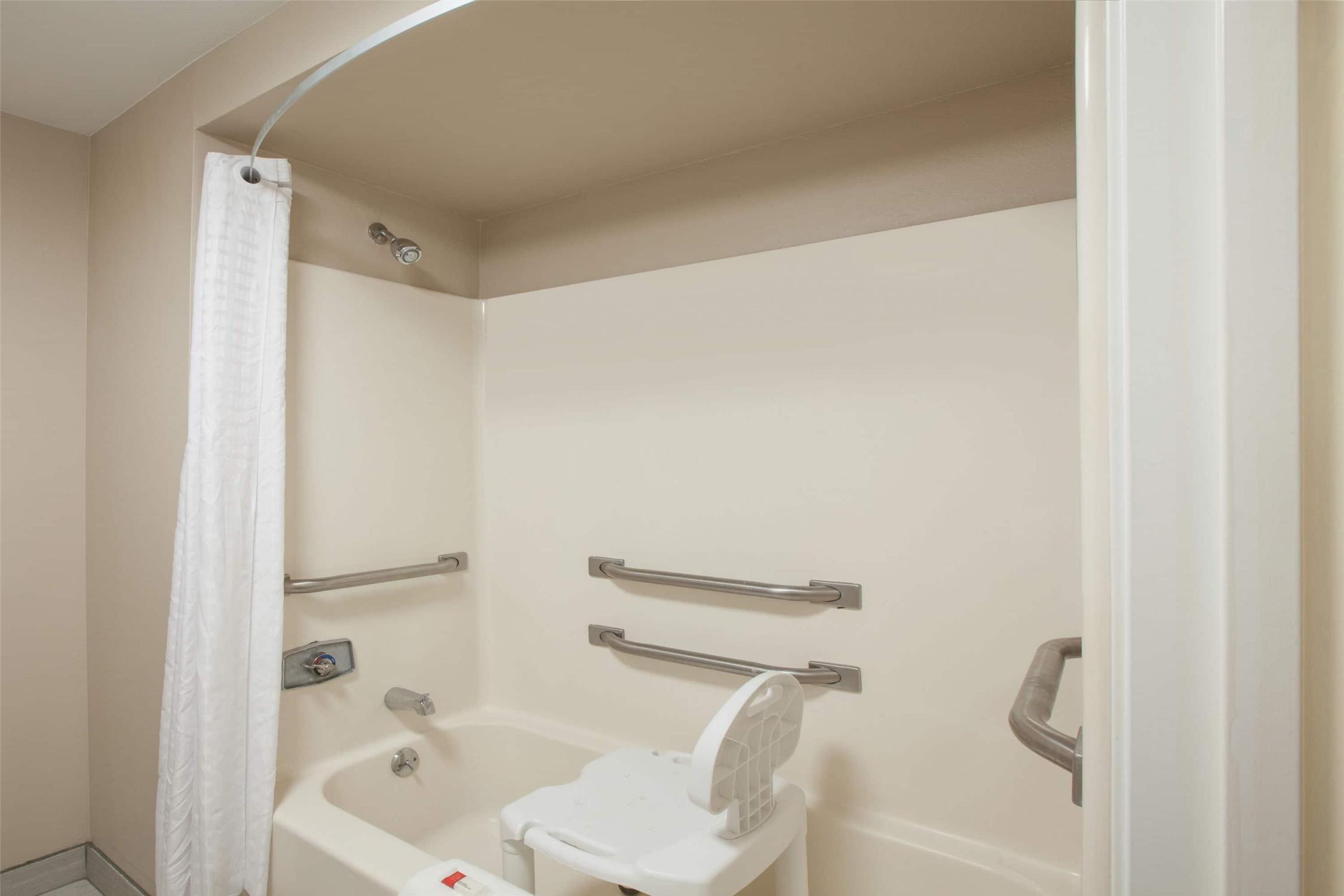Baymont By Wyndham Texarkana 44/44