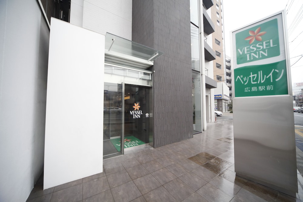 Vessel Inn Hiroshima Ekimae 6/62