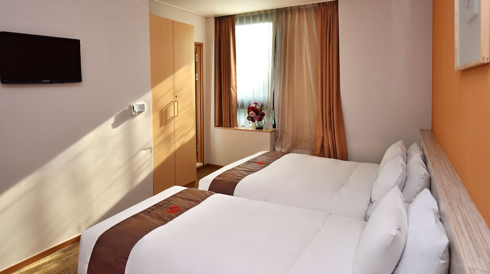 Hotel Skypark Myeongdong Ii Seoul 36/68