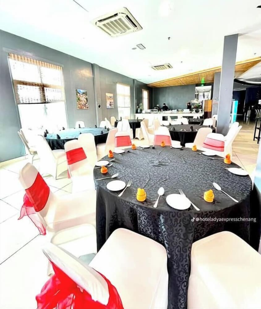 Hotel Adya Express 45/60