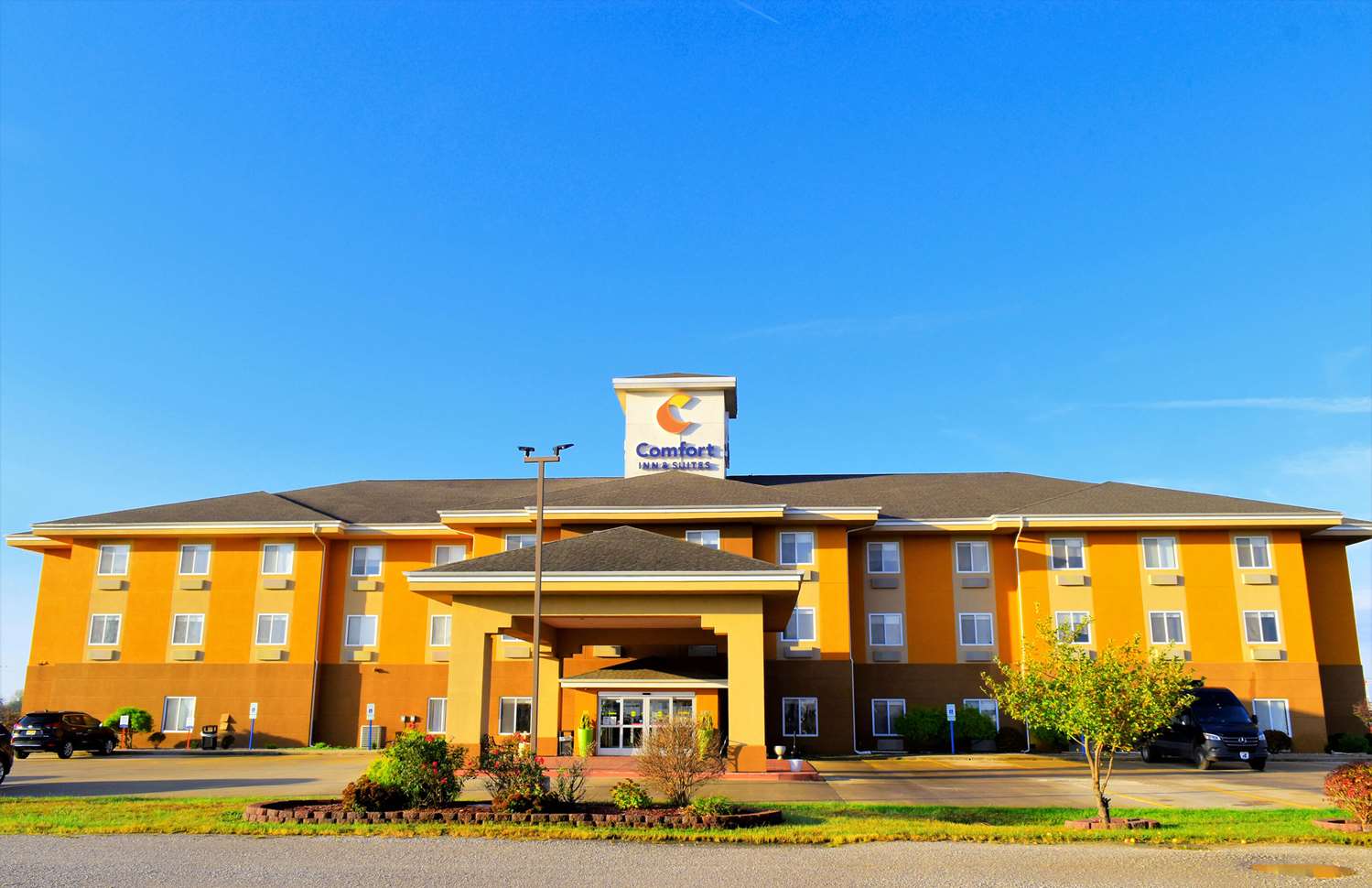 Comfort Inn & Suites Greenville I-70 2/34