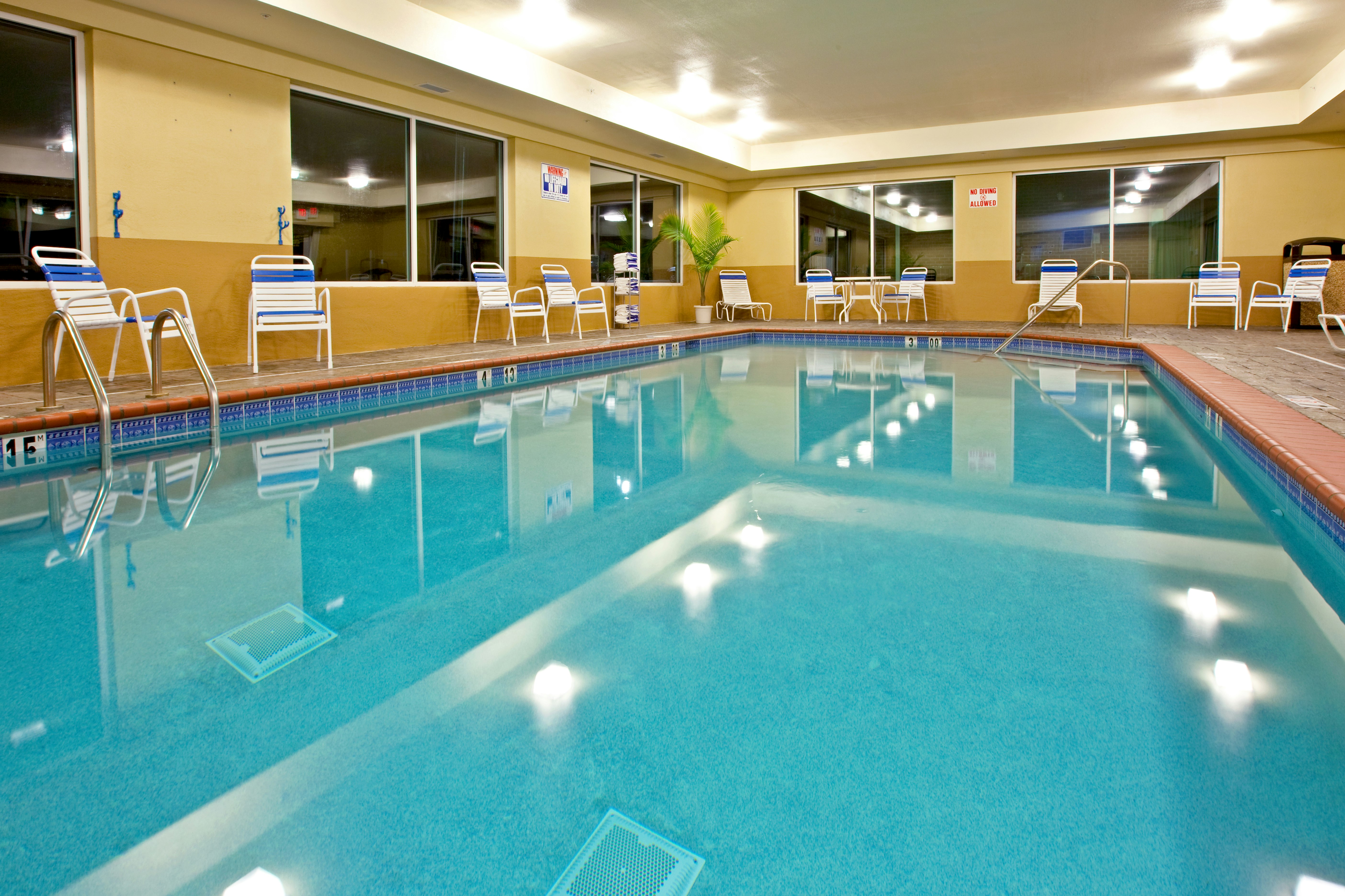 Holiday Inn Express & Suites Lexington Dtwn Area-Keenland 23/41