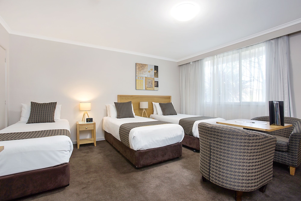 Country Comfort Warrnambool 14/34