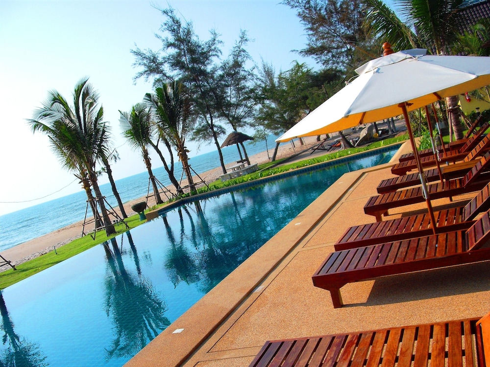 SiamBeach Resort 67/69