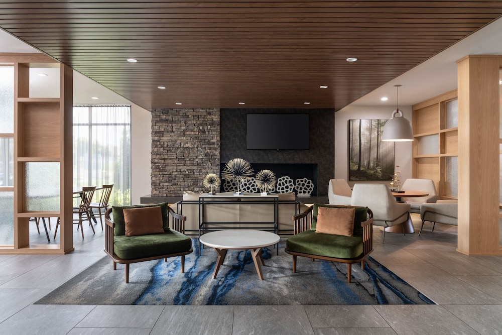 Fairfield Inn & Suites by Marriott Cleveland Tiedeman Road 14/26