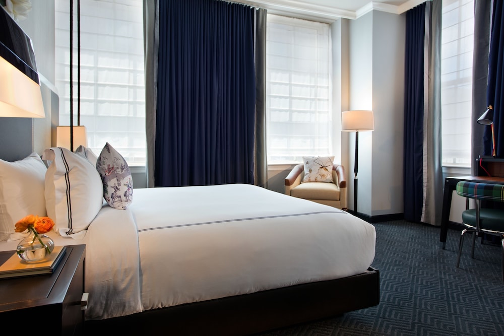 غرفة خارجية بسرير كينج بإطلالة، Kimpton Cardinal Hotel 3/5
