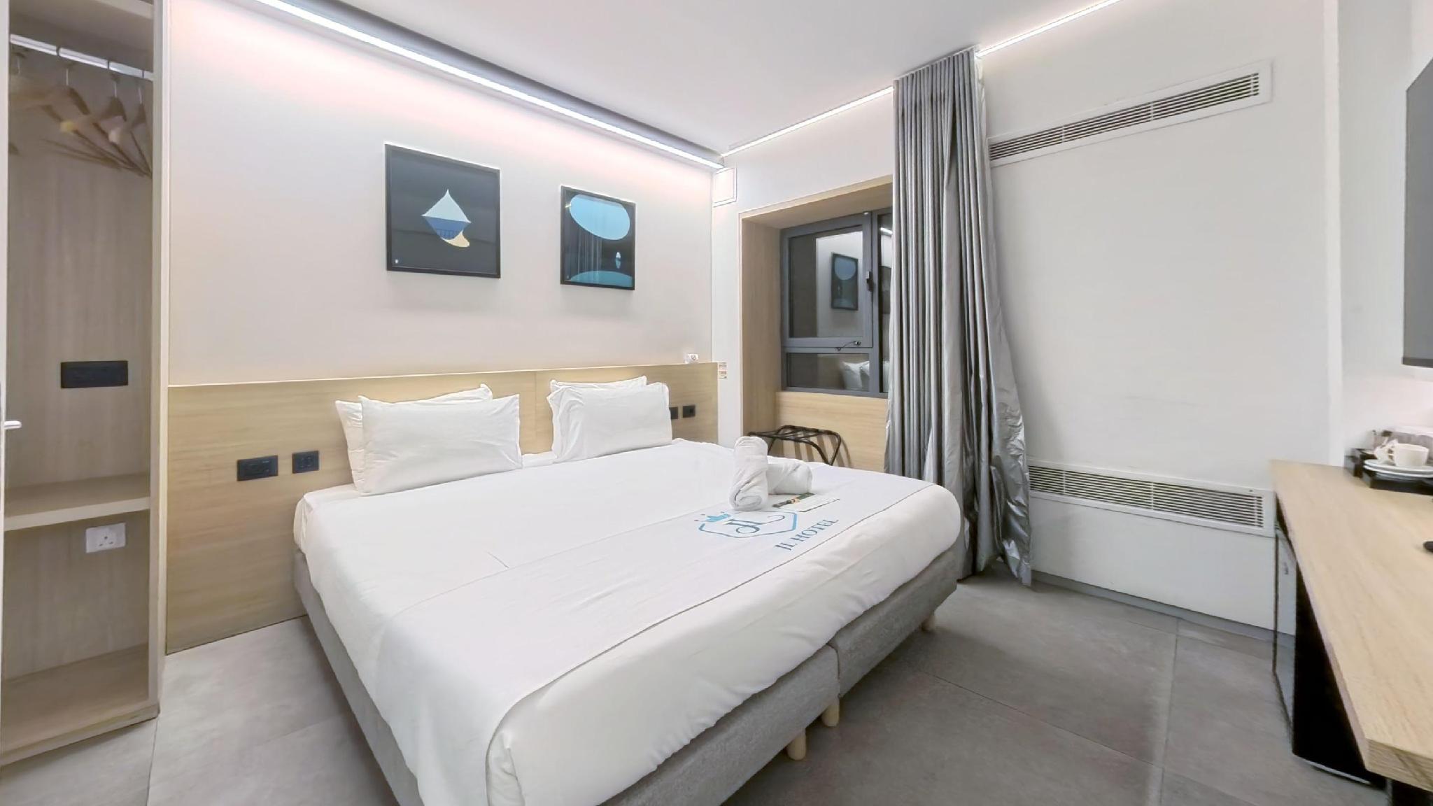 JL Hotel 9/38