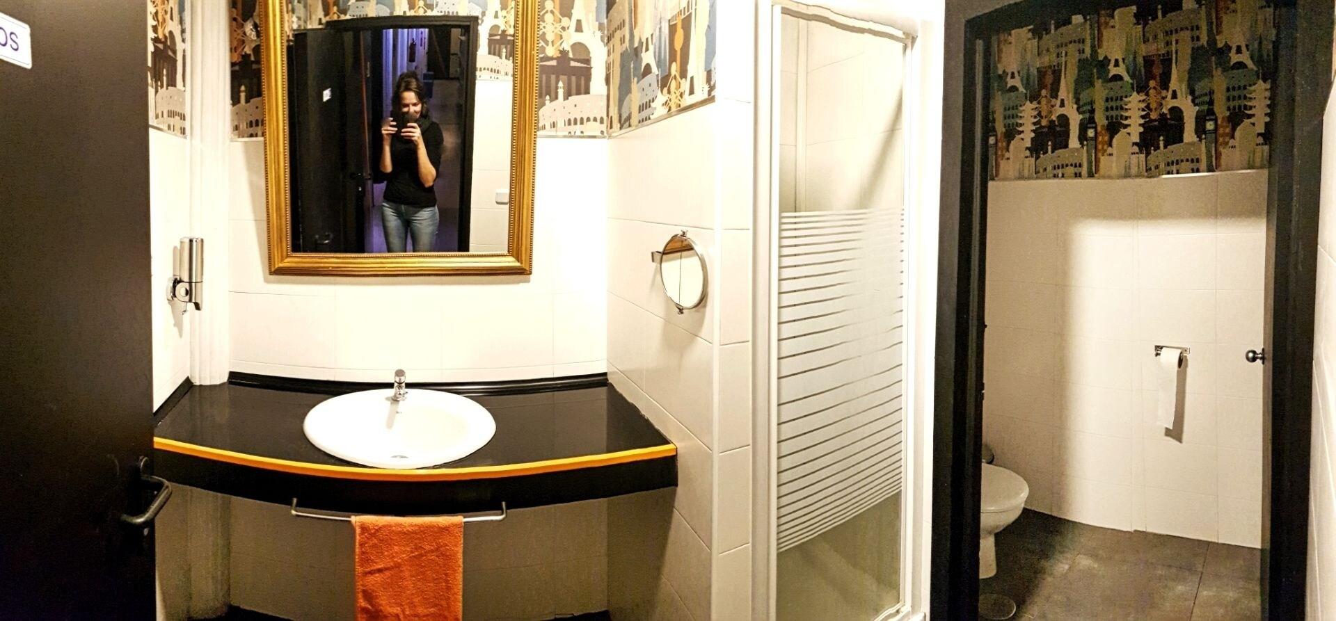Hostels Meetingpoint 55/55