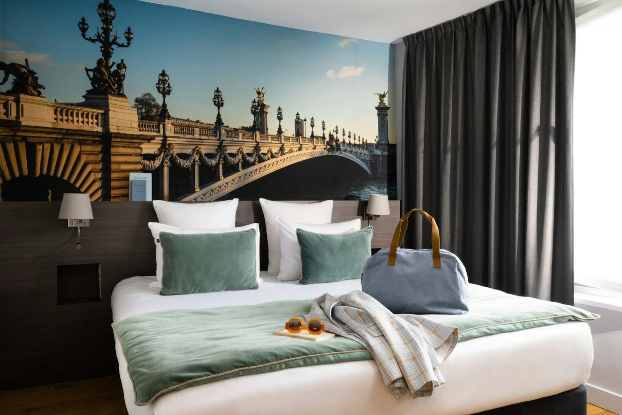 Midnight Hotel Paris 27/42