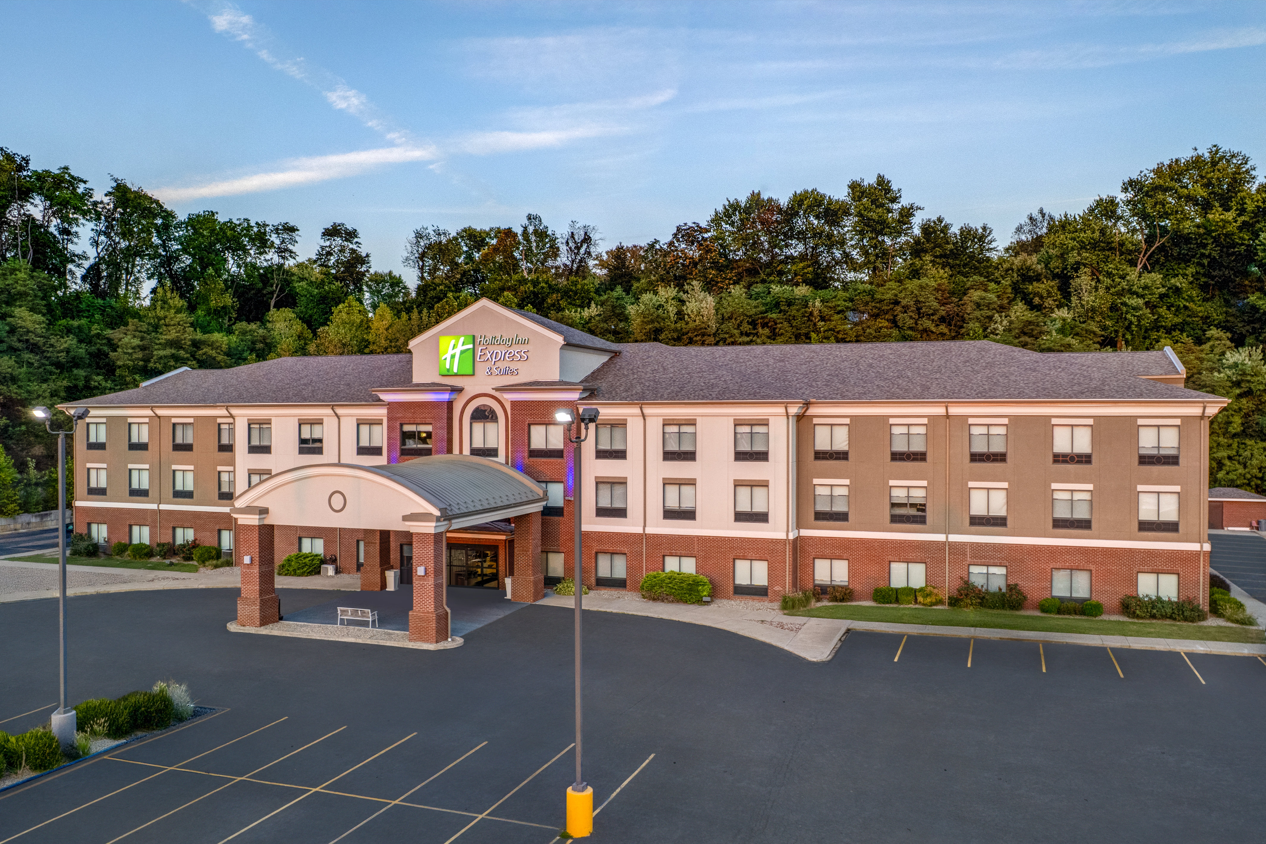 Holiday Inn Express Hotel Suites Zanesville North 66/66