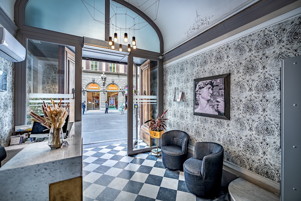 Martelli 6 Suite And Apartments 9/53