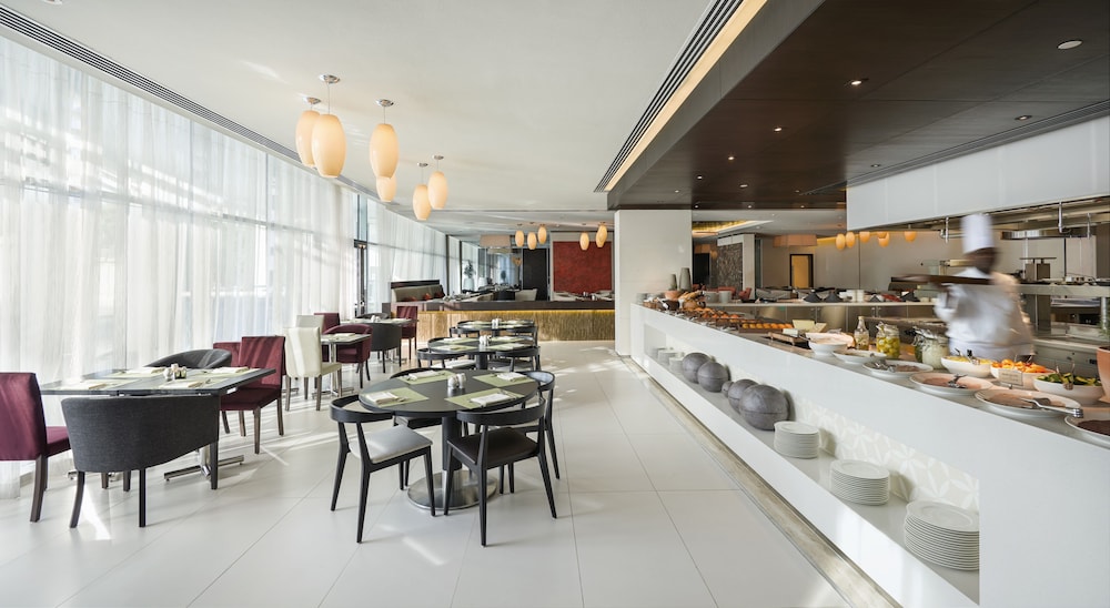 Hyatt Place Dubai Al Rigga Residences 35/50